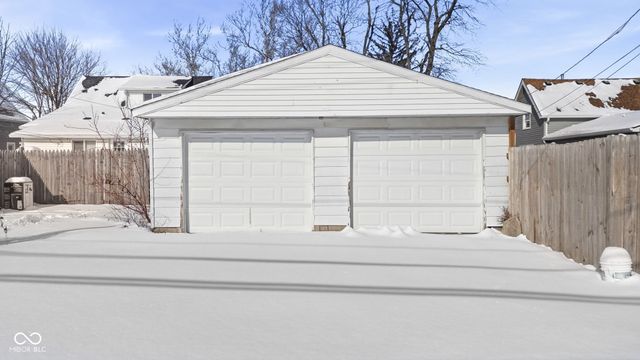 909 S A Street, Elwood, IN 46036