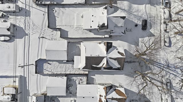 909 S A Street, Elwood, IN 46036