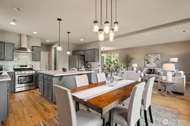 26216 SE 228 AVE Avenue SE, Maple Valley, WA 98038