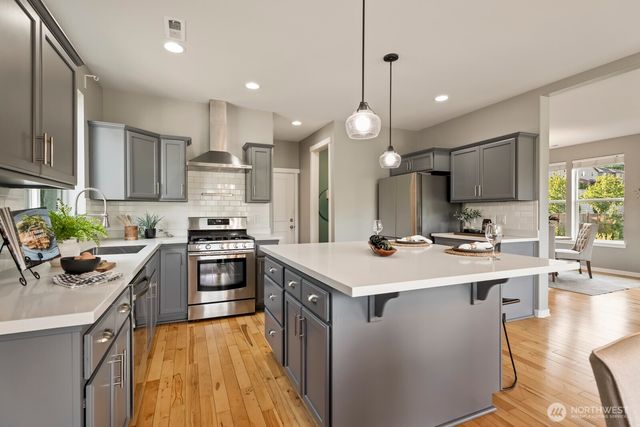 26216 SE 228 AVE Avenue SE, Maple Valley, WA 98038