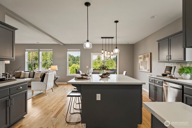 26216 SE 228 AVE Avenue SE, Maple Valley, WA 98038