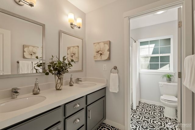 26216 SE 228 AVE Avenue SE, Maple Valley, WA 98038