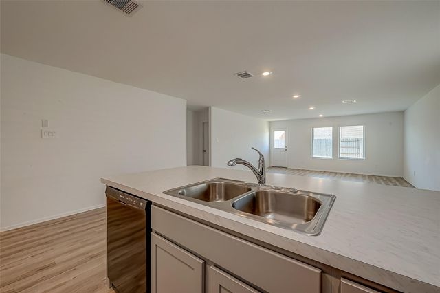18111 Robin Creek Dr, Hockley, TX 77447