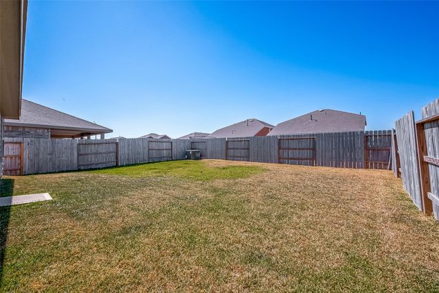 18111 Robin Creek Dr, Hockley, TX 77447