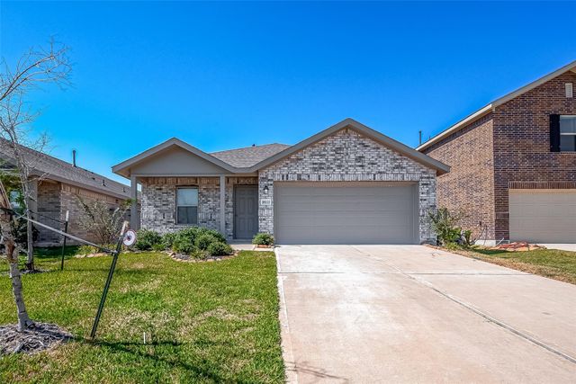 18111 Robin Creek Dr, Hockley, TX 77447