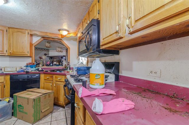 9130 SE 197TH AVENUE, Ocklawaha, FL 32179