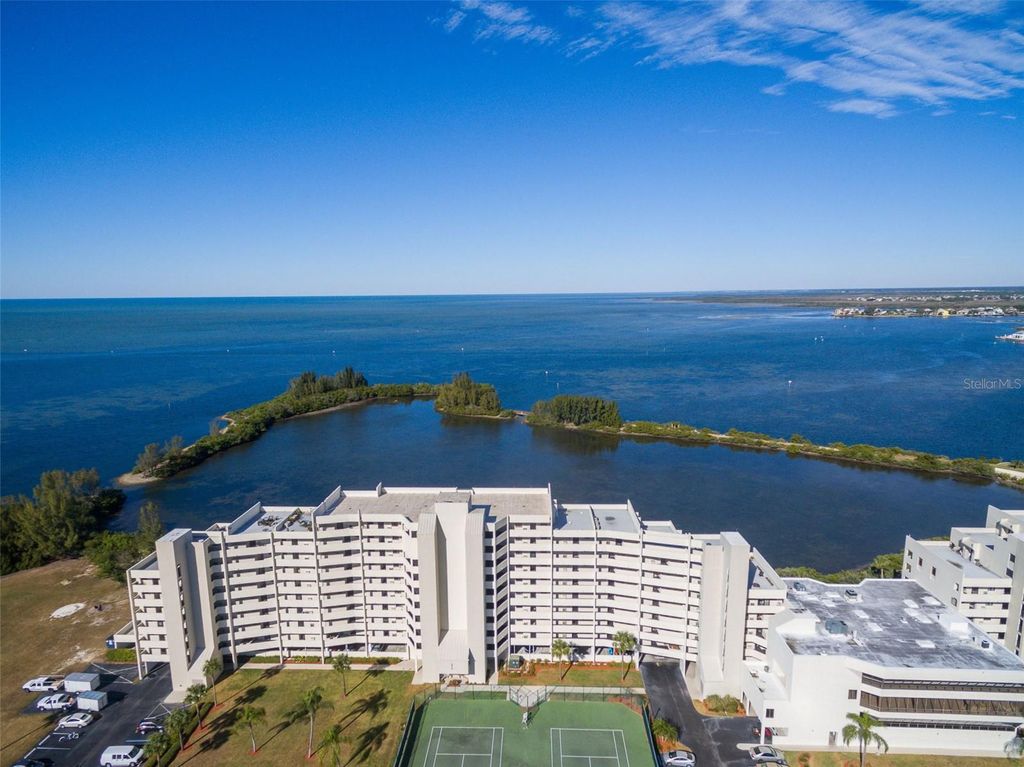 Image 26 of property listing at 5915 SEA RANCH DRIVE 408, Hudson, FL 34667