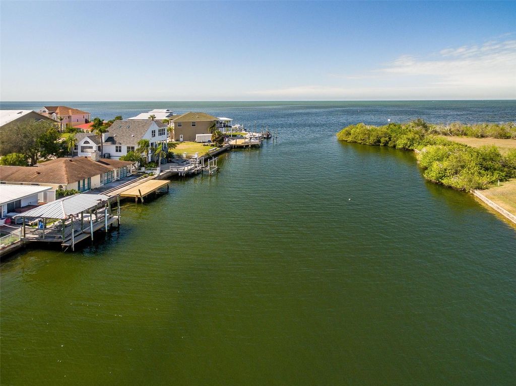 Image 36 of property listing at 5915 SEA RANCH DRIVE 408, Hudson, FL 34667