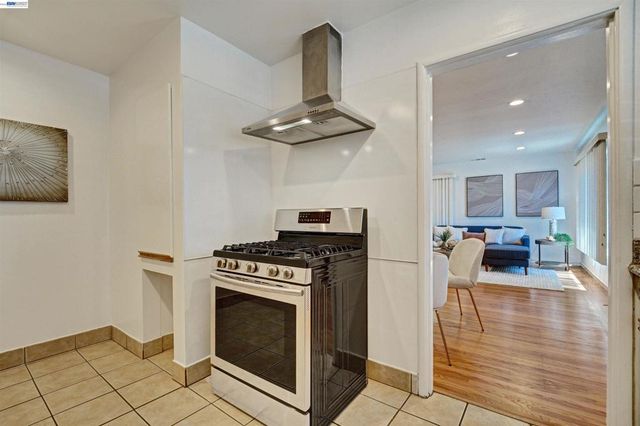 2331 Humphrey Ave, Richmond, CA 94804