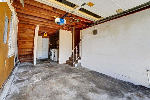2331 Humphrey Ave, Richmond, CA 94804