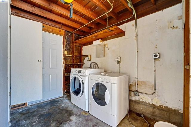 2331 Humphrey Ave, Richmond, CA 94804