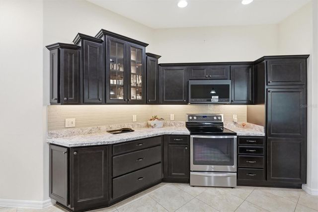 1424 WALNUT WAY, The Villages, FL 32163