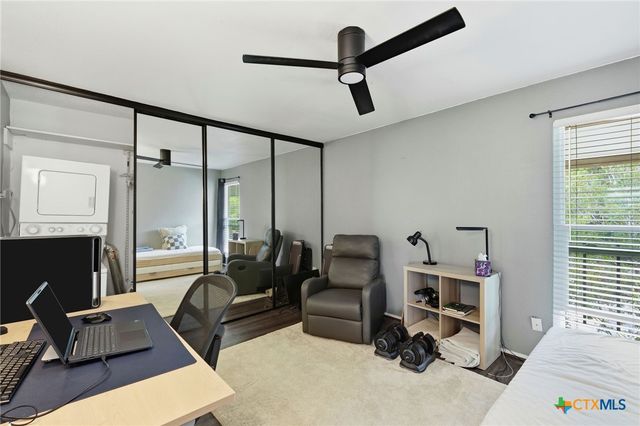 6910 Hart Lane 912, Austin, TX 78731