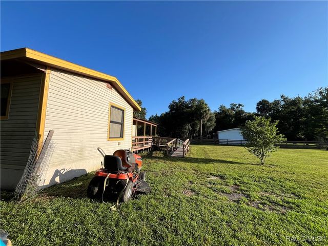 1711 N Croft Avenue, Inverness, FL 34453