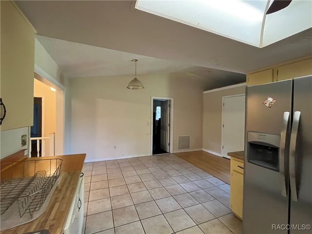 1711 N Croft Avenue, Inverness, FL 34453