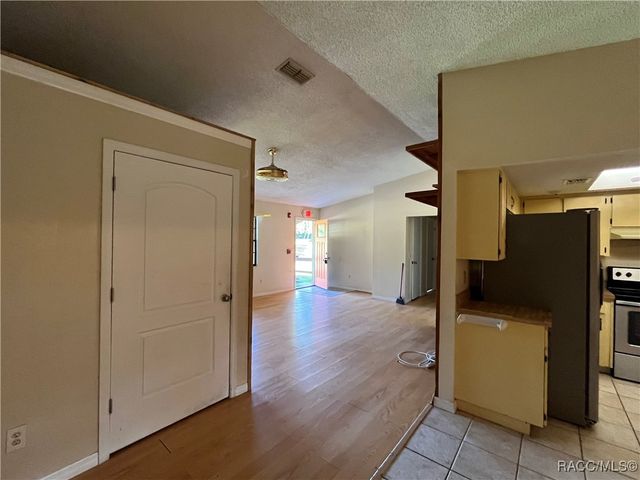 1711 N Croft Avenue, Inverness, FL 34453