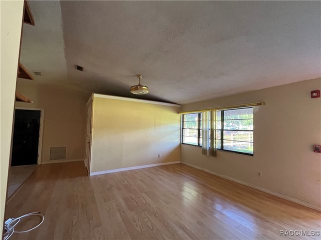 1711 N Croft Avenue, Inverness, FL 34453
