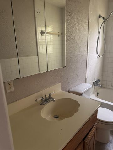 6006 Sayle Street, Greenville, TX 75402