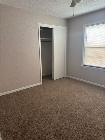 6006 Sayle Street, Greenville, TX 75402