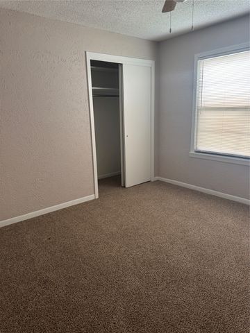 6006 Sayle Street, Greenville, TX 75402