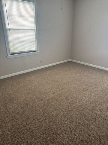 6006 Sayle Street, Greenville, TX 75402