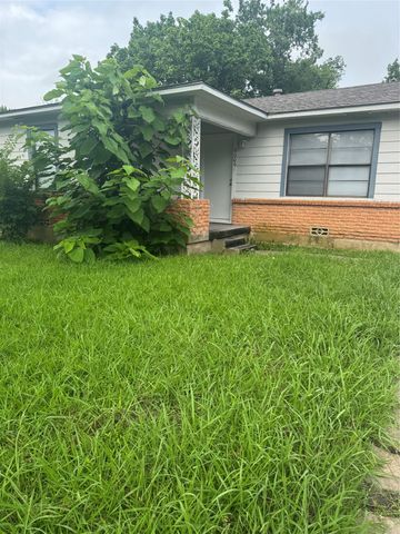 6006 Sayle Street, Greenville, TX 75402