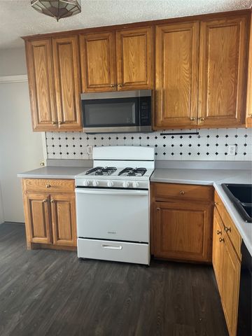 6006 Sayle Street, Greenville, TX 75402