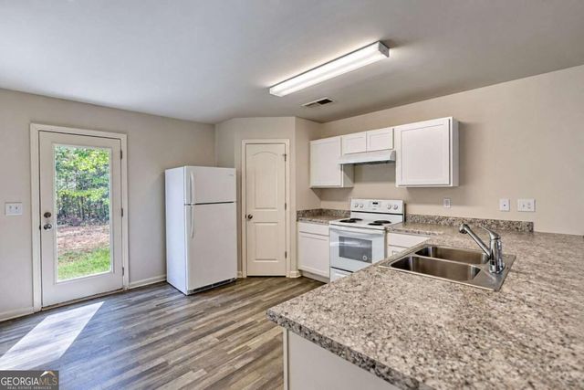 781 Dove Tree Lane, Social Circle, GA 30025
