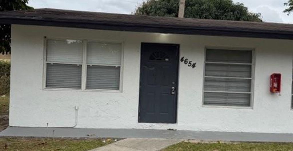 4654 Schall Road 4654, West Palm Beach, FL 33417