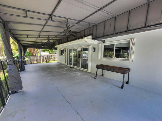 9749 SW 213th Ter 9749, Cutler Bay, FL 33189