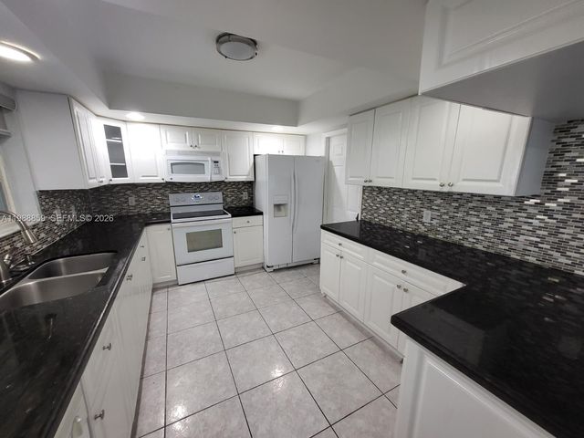 9749 SW 213th Ter 9749, Cutler Bay, FL 33189