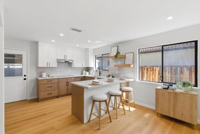 1547 Grackle Way, Sunnyvale, CA 94087