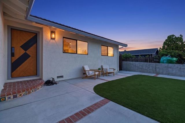 1547 Grackle Way, Sunnyvale, CA 94087