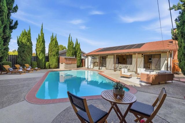 1547 Grackle Way, Sunnyvale, CA 94087
