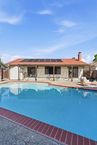 1547 Grackle Way, Sunnyvale, CA 94087