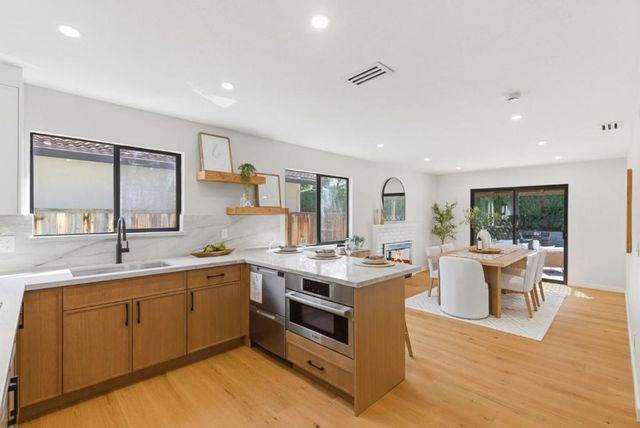 1547 Grackle Way, Sunnyvale, CA 94087