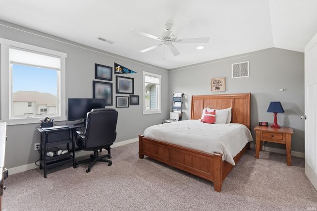 10223 Buttonwood Pass, Leo, IN 46765