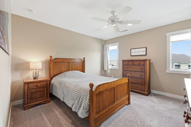 10223 Buttonwood Pass, Leo, IN 46765