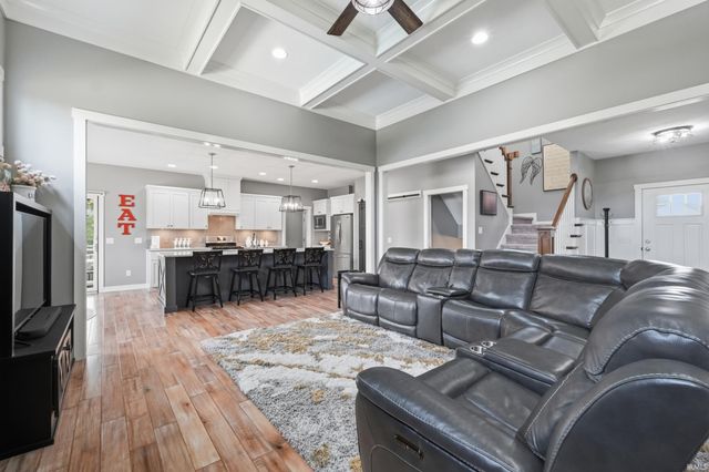 10223 Buttonwood Pass, Leo, IN 46765