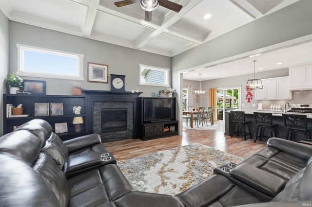 10223 Buttonwood Pass, Leo, IN 46765
