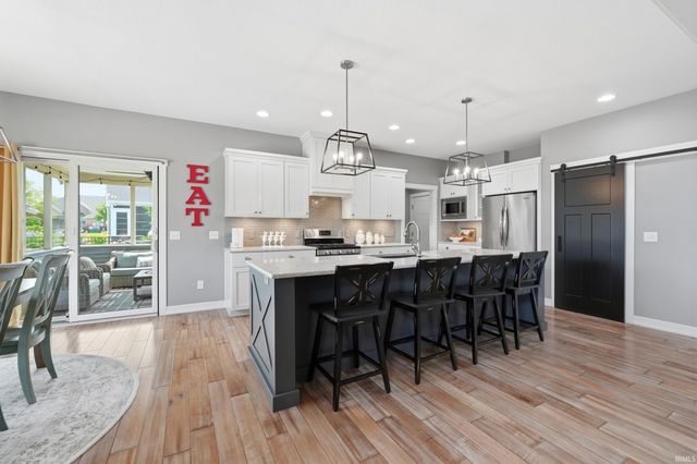 10223 Buttonwood Pass, Leo, IN 46765