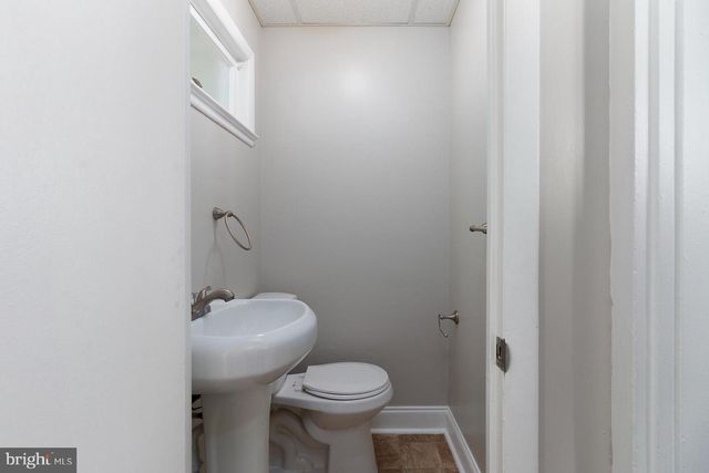 2557 WHITEHORSE MERCERVILLE, Hamilton Township, NJ 08619