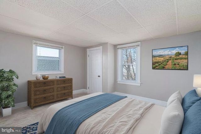 2557 WHITEHORSE MERCERVILLE, Hamilton Township, NJ 08619