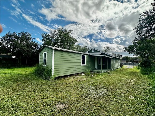 2729 Robby St, Corpus Christi, TX 78410