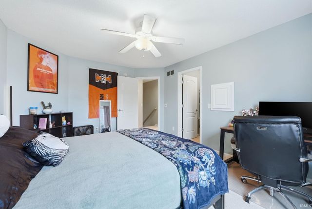 12330 McKays Pt, Fort Wayne, IN 46814