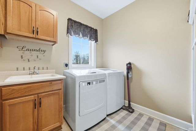 12330 McKays Pt, Fort Wayne, IN 46814