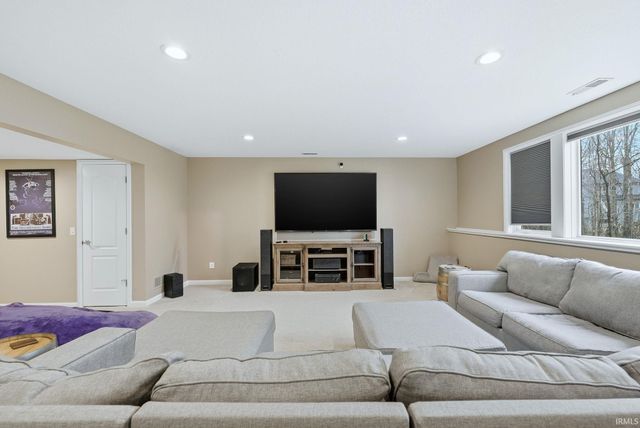 12330 McKays Pt, Fort Wayne, IN 46814