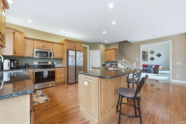 12330 McKays Pt, Fort Wayne, IN 46814