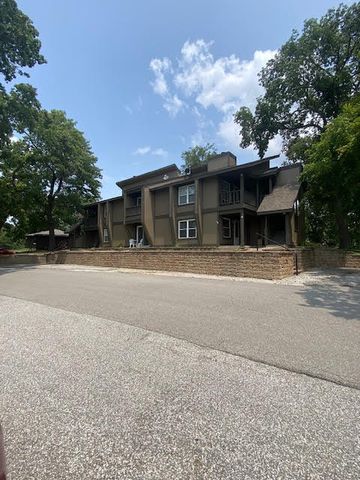 4 Grand Lake Drive 2-3, 5-8., Monkey Island, OK 74331