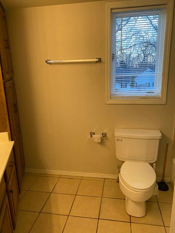 4 Grand Lake Drive 2-3, 5-8., Monkey Island, OK 74331